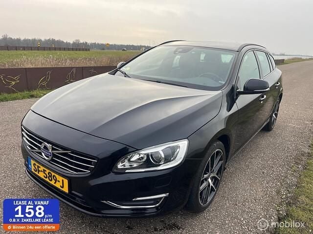 Zwart Occasion 2016 Volvo V60 Ocean Race Stationwagen | € 9.600 (Goede deal) - Afbeelding 1/4