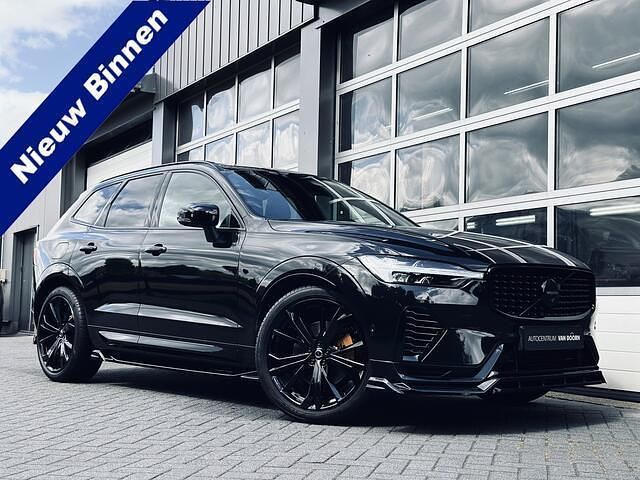 Zwart, metallic lak Gebruikt 2024 Volvo XC60 SUV | € 65.995 (Duur) - Afbeelding 1/4