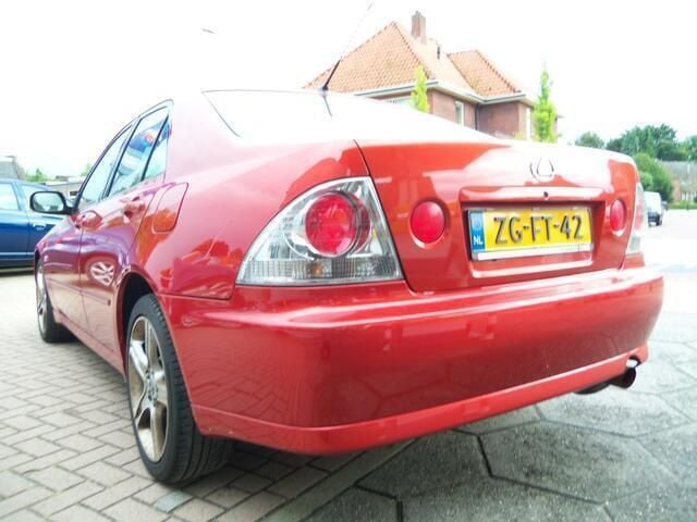 Occasion Lexus IS200 155 PK (114 kW) 1999 Oranje Sedan