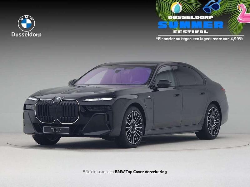 Zwart, metallic lak Nieuw 2025 BMW 750e M Sport Sedan | € 159.562 (Goede deal) - Afbeelding 1/4