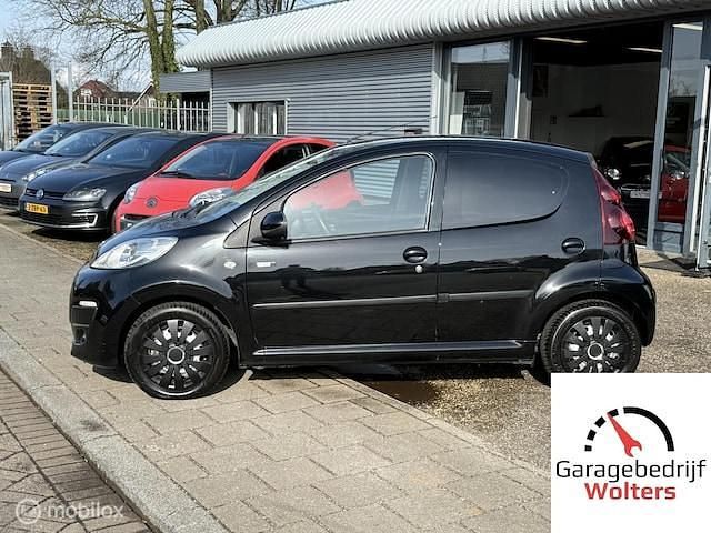 Occasion Peugeot 107 Envy 2014 Zwart (metallic) Hatchback