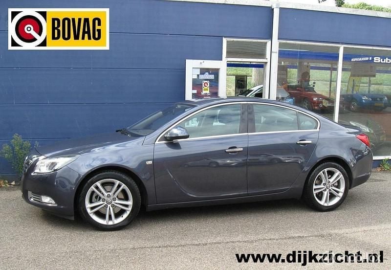 Blauw Gebruikt 2011 Opel Insignia Business Edition Sedan | € 6.145 (Eerlijke prijs) - Afbeelding 1/4