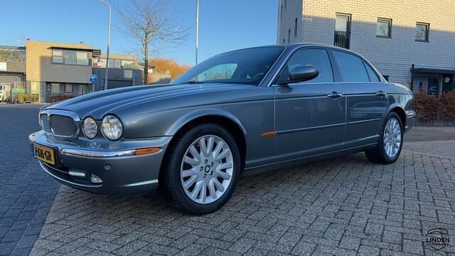 Grijs Occasion 2003 Jaguar XJ Executive Sedan | € 14.500 (Eerlijke prijs) - Afbeelding 1/4