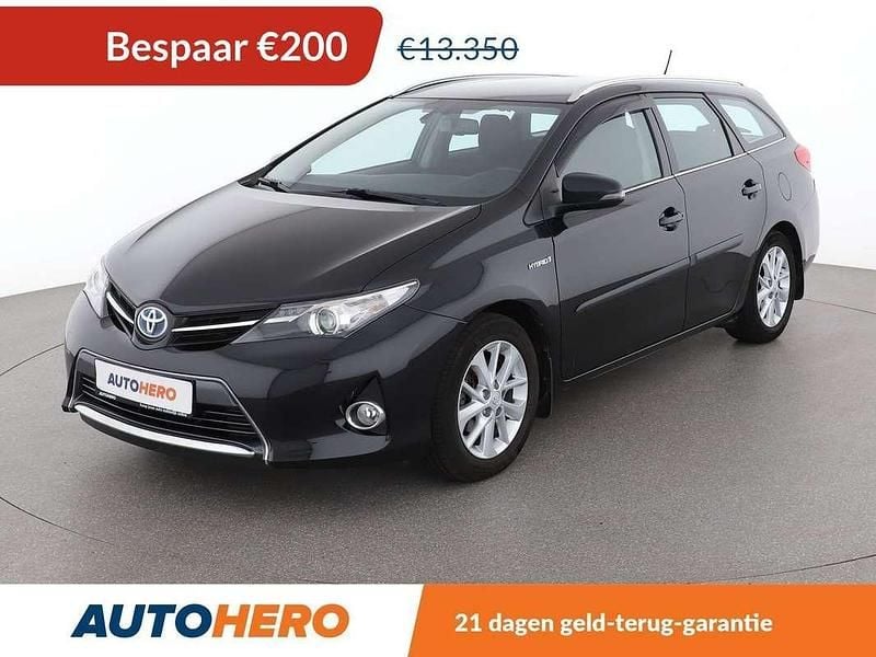 Zwart Gebruikt 2014 Toyota Auris Hybrid Edition Stationwagen | € 13.349 (Eerlijke prijs) - Afbeelding 1/3