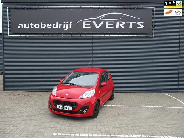 Rood Gebruikt 2012 Peugeot 107 Hatchback | € 3.350 (Goede deal) - Afbeelding 1/4