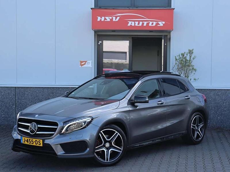Grijs Gebruikt 2016 Mercedes GLA250 Edition 1 SUV | € 18.450 (Goede deal) - Afbeelding 1/3