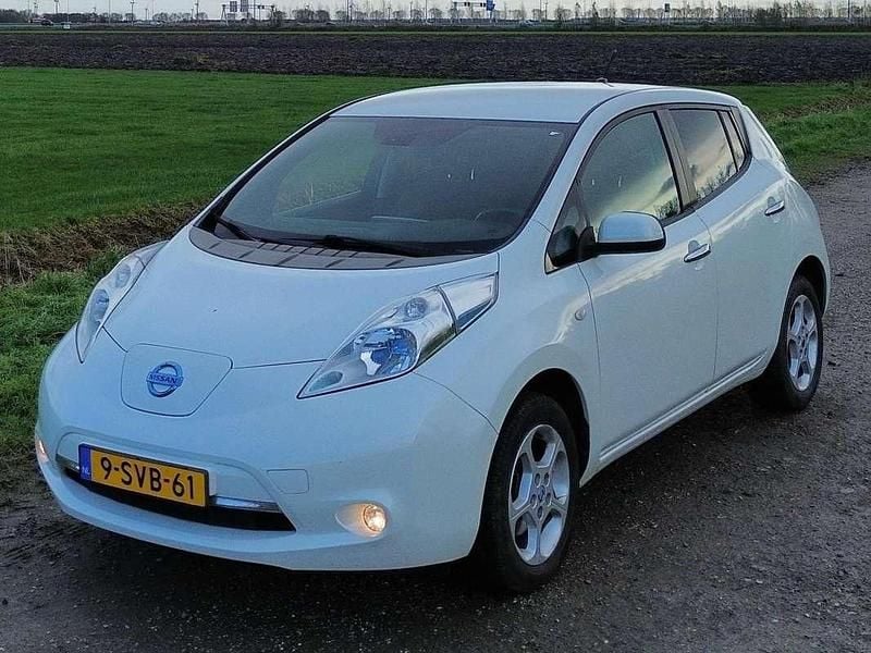 Wit Gebruikt 2013 Nissan Leaf Base Hatchback | € 4.400 (Eerlijke prijs) - Afbeelding 1/4