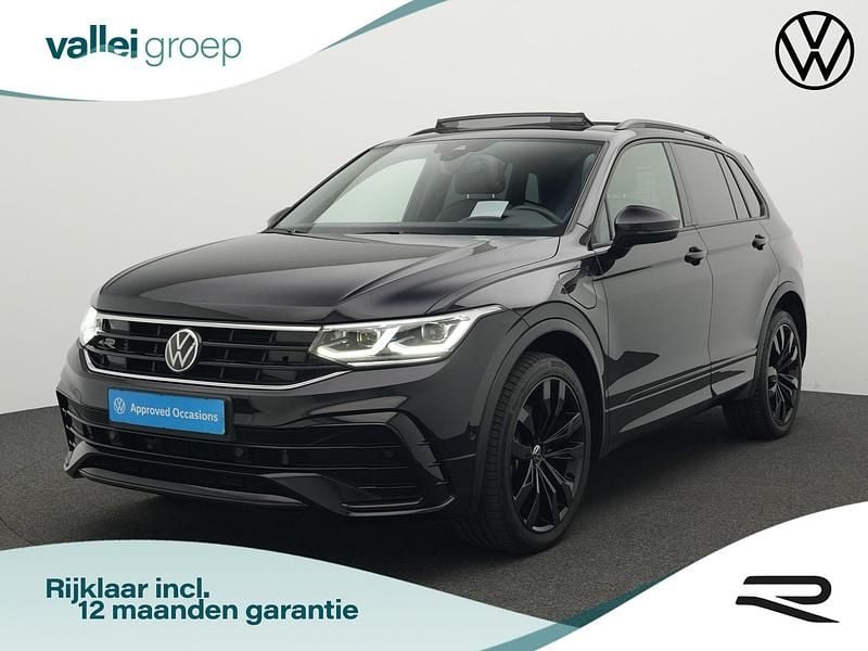 Zwart Gebruikt 2022 VW Tiguan Business+ SUV | € 42.300 (Duur) - Afbeelding 1/4