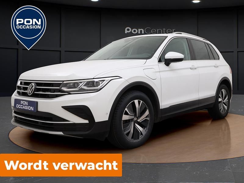 Wit Gebruikt 2021 VW Tiguan Elegance SUV | € 26.950 (Super prijs) - Afbeelding 1/3
