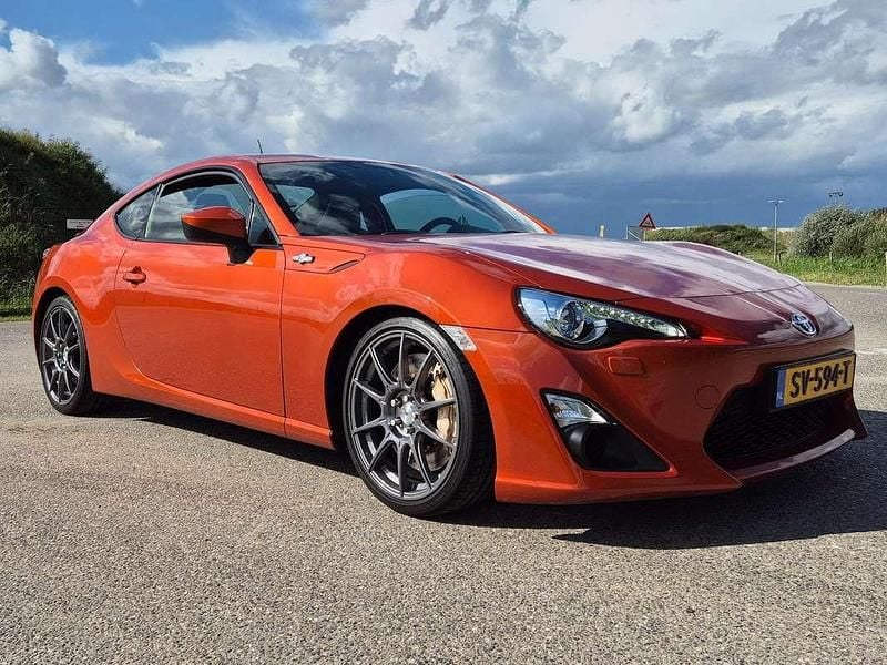 Oranje Gebruikt 2012 Toyota GT86 GT Coupé | € 32.950 - Afbeelding 1/4
