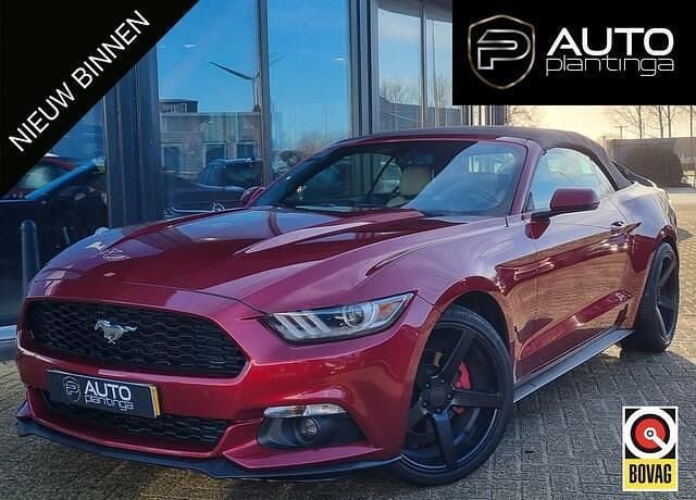 Rood Occasion 2015 Ford Mustang Convertible Cabriolet | € 21.195 (Goede deal) - Afbeelding 1/4