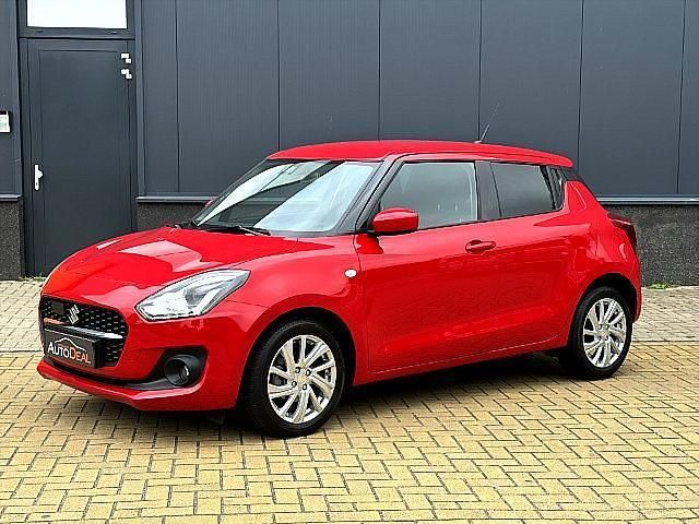 Rood Gebruikt 2023 Suzuki Swift Hatchback | € 21.900 (Eerlijke prijs) - Afbeelding 1/4