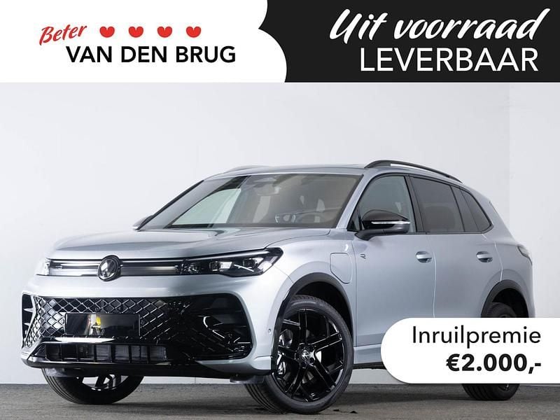 Zilver Nieuw 2025 VW Tiguan R-line Edition SUV | € 55.650 (Super prijs) - Afbeelding 1/4