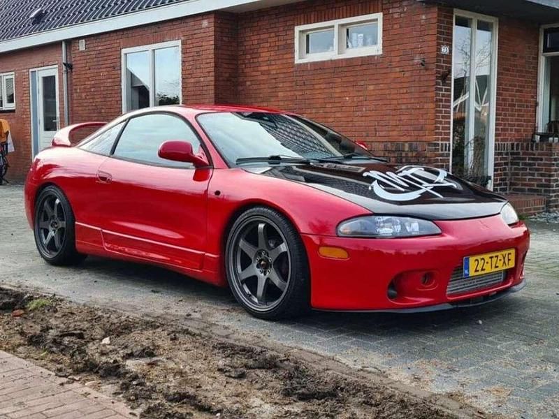 Rood Gebruikt 1999 Mitsubishi Eclipse Coupé | € 27.500 - Afbeelding 1/4