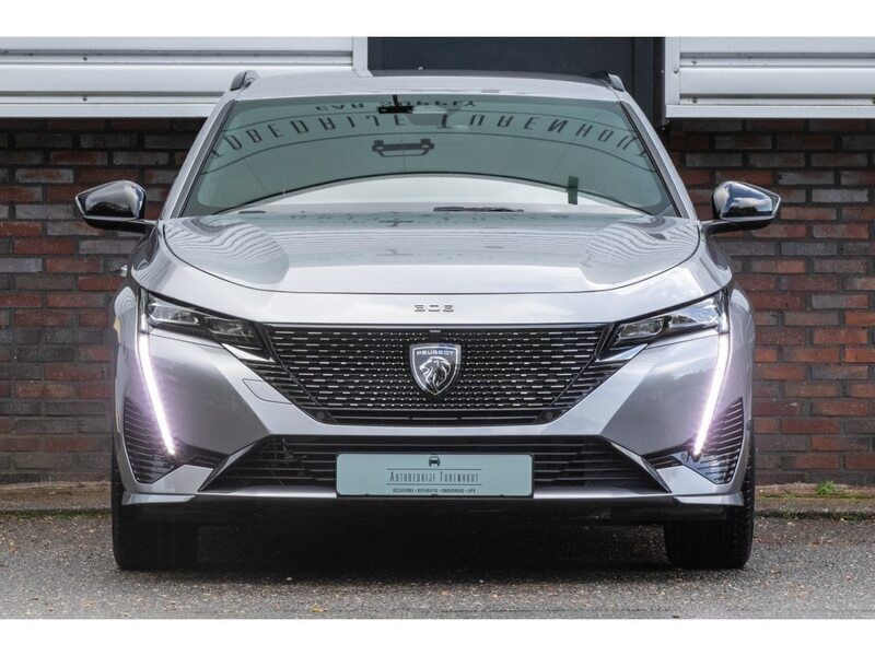 Grijs Gebruikt 2022 Peugeot 308 GT-line Stationwagen | € 23.900 (Super prijs) - Afbeelding 1/4
