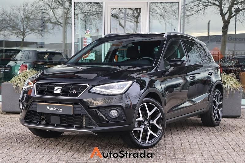 Zwart Gebruikt 2019 Seat Arona FR SUV | € 15.700 (Eerlijke prijs) - Afbeelding 1/4