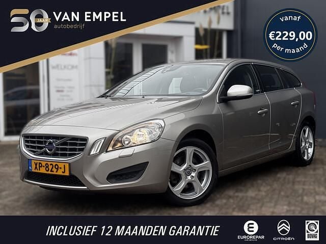 Grijs Gebruikt 2012 Volvo V60 Kinetic Stationwagen | € 12.900 - Afbeelding 1/4