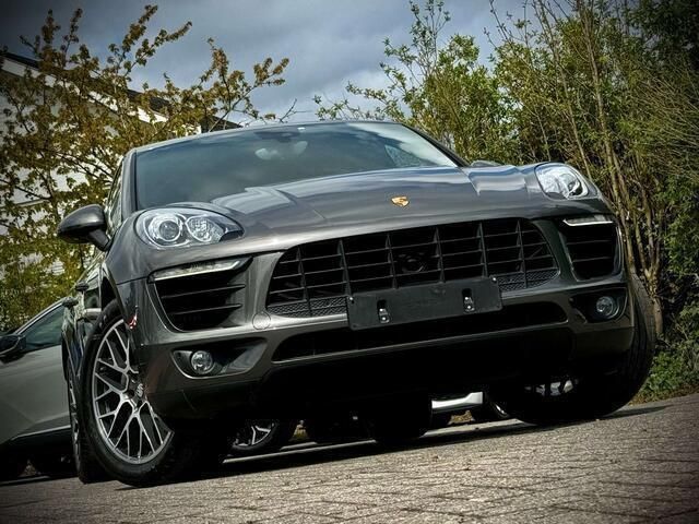 Grijs Gebruikt 2014 Porsche Macan Turbo SUV | € 43.500 - Afbeelding 1/4