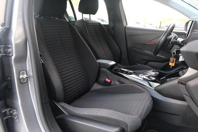 Occasion Peugeot 208 Active 101 PK (74 kW) 2022 Grijs Hatchback