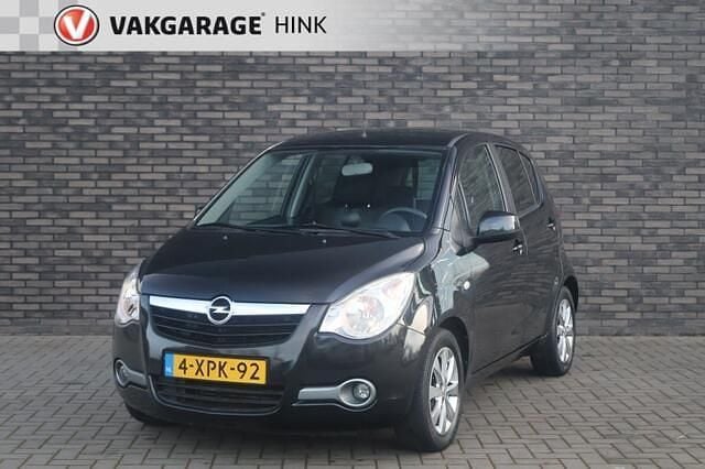 Zwart Gebruikt 2014 Opel Agila Hatchback | € 6.450 (Iets duurder) - Afbeelding 1/4