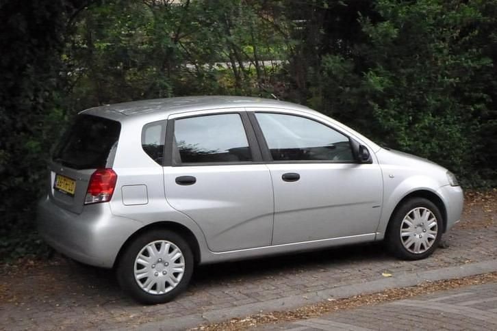 Occasion Chevrolet Kalos 72 PK (52 kW) 2006 Grijs (metallic) Hatchback