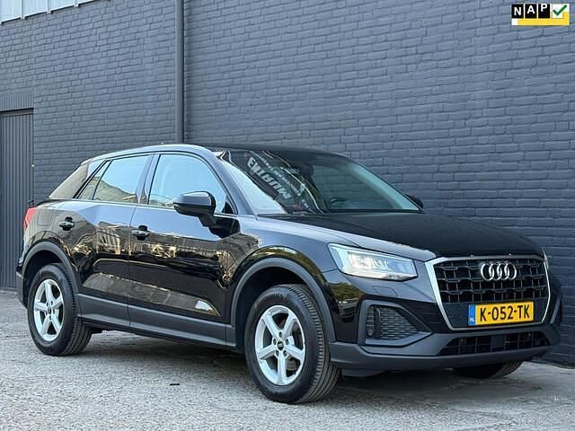 Zwart Gebruikt 2021 Audi Q2 Proline SUV | € 16.945 (Eerlijke prijs) - Afbeelding 1/4