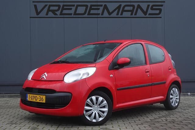 Rood Gebruikt 2007 Citroën C1 Hatchback | € 1.450 (Goede deal) - Afbeelding 1/4