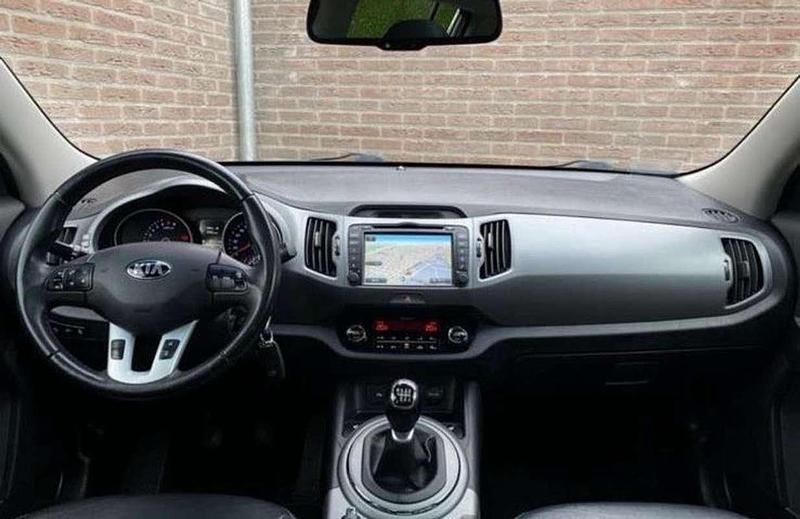 Grijs Gebruikt 2015 Kia Sportage SUV | € 12.500 (Eerlijke prijs) - Afbeelding 1/4