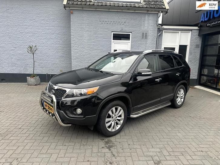 Zwart Gebruikt 2013 Kia Sorento SUV | € 12.945 (Eerlijke prijs) - Afbeelding 1/4