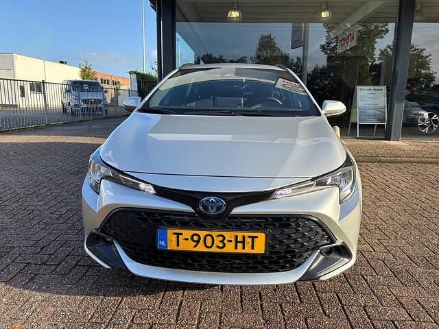 Grijs Gebruikt 2023 Toyota Corolla Active Stationwagen | € 25.750 (Eerlijke prijs) - Afbeelding 1/3