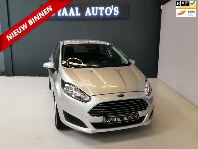 Grijs Gebruikt 2014 Ford Fiesta Style Hatchback | € 6.999 (Eerlijke prijs) - Afbeelding 1/4
