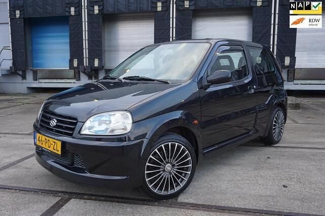 Zwart Occasion 2004 Suzuki Ignis Sport Hatchback | € 5.995 - Afbeelding 1/4