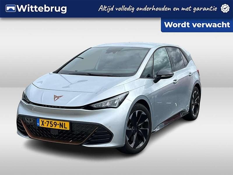Grijs Gebruikt 2024 Cupra Born Hatchback | € 29.750 (Eerlijke prijs) - Afbeelding 1/1