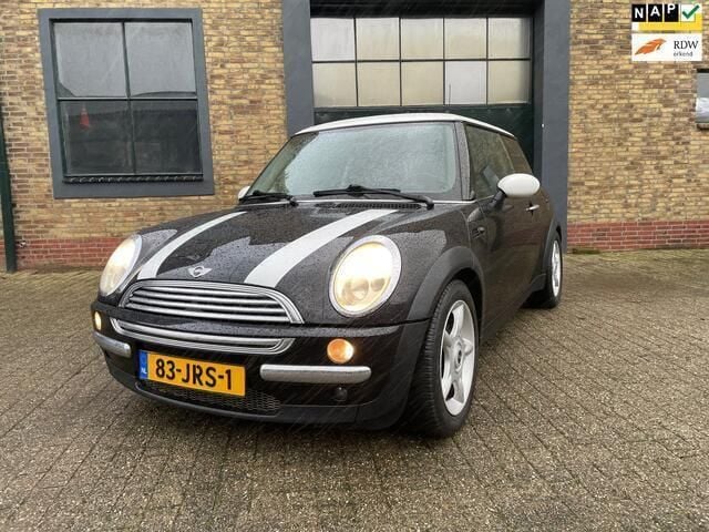 Zwart Gebruikt 2001 Mini Cooper Hatchback | € 1.450 (Goede deal) - Afbeelding 1/4