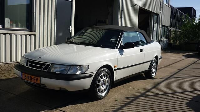 Wit Gebruikt 1995 Saab 900 Hatchback | € 3.700 - Afbeelding 1/4