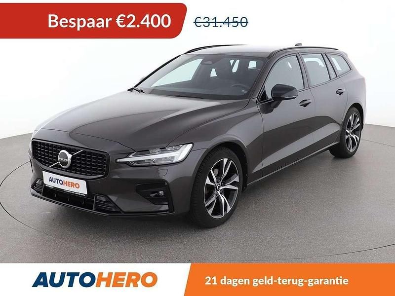 Grijs Gebruikt 2022 Volvo V60 Plus Stationwagen | € 29.249 (Super prijs) - Afbeelding 1/3