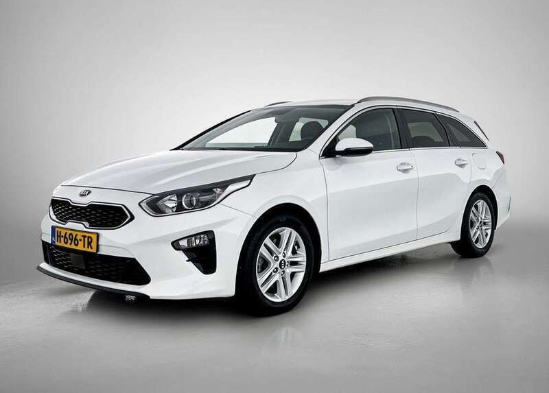 Wit Gebruikt 2020 Kia Ceed Sportswagon Stationwagen | € 18.995 (Eerlijke prijs) - Afbeelding 1/4