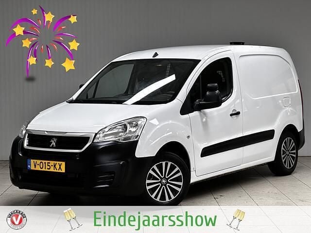 Wit Gebruikt 2018 Peugeot Partner Premium MPV | € 5.995 (Super prijs) - Afbeelding 1/4