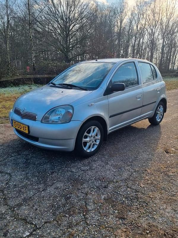 Occasion 1999 Toyota Yaris | € 1.750 (Eerlijke prijs) - Afbeelding 1/4