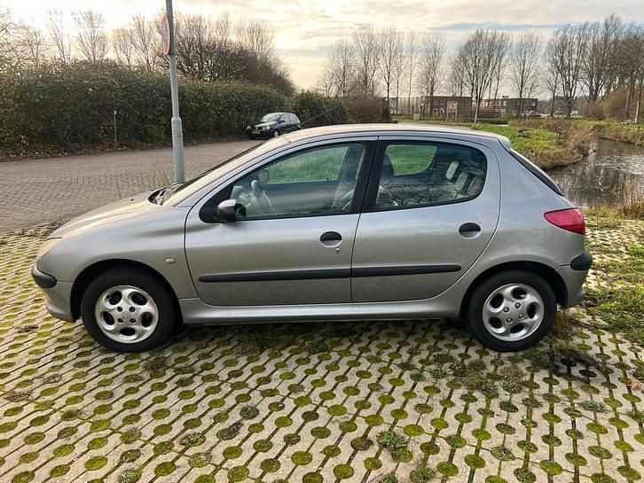 Occasion Peugeot 206 74 PK (54 kW) 2003