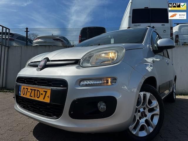 Grijs, metallic lak Gebruikt 2013 Fiat Panda Sport Hatchback | € 5.777 (Goede deal) - Afbeelding 1/4