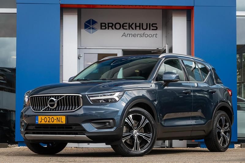 Blauw Gebruikt 2020 Volvo XC40 Inscription SUV | € 33.395 (Iets duurder) - Afbeelding 1/4