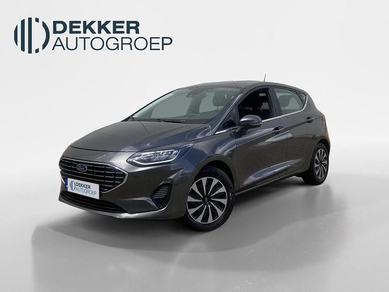 Grijs Gebruikt 2023 Ford Fiesta Titanium Hatchback | € 20.945 (Iets duurder) - Afbeelding 1/4