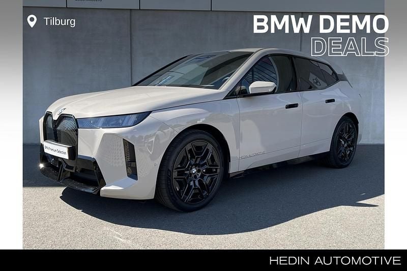 Grijs Gebruikt 2025 BMW iX Comfort Edition SUV | € 87.880 - Afbeelding 1/4