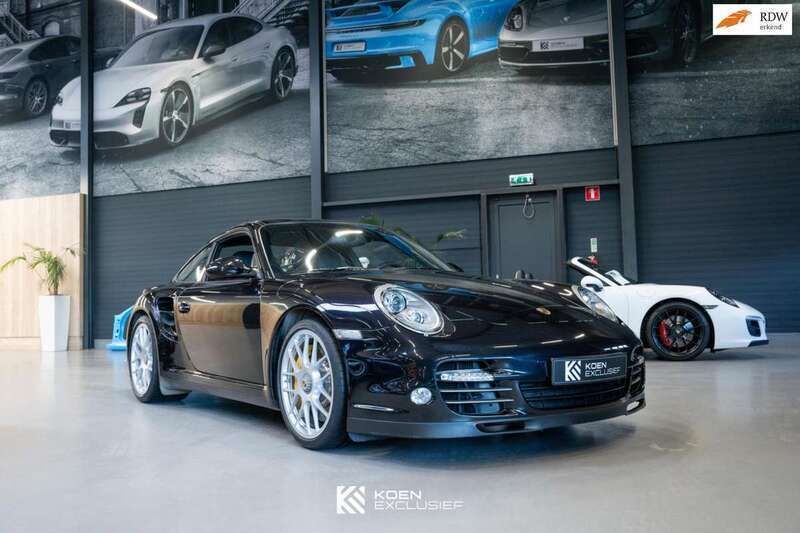 Zwart, metallic lak Gebruikt 2010 Porsche 997 Coupé | € 119.950 - Afbeelding 1/4
