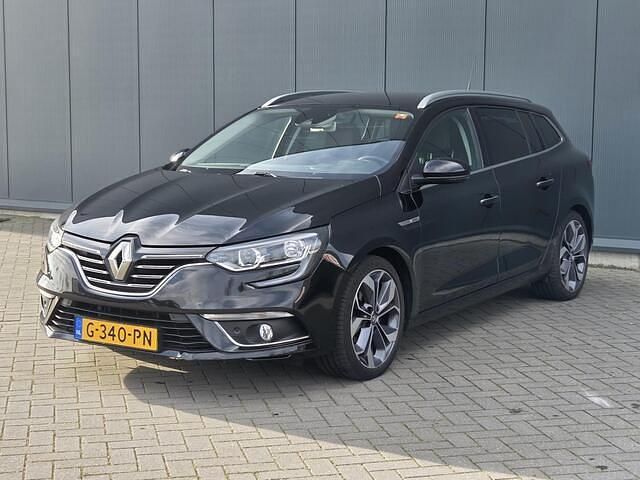 Zwart Occasion 2019 Renault Mégane GrandTour LIMITED Stationwagen | € 11.900 (Goede deal) - Afbeelding 1/3