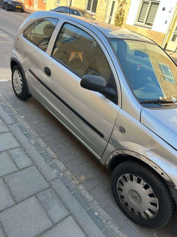 Gebruikt 2005 Opel Corsa Sedan | € 500 (Super prijs) - Afbeelding 1/4