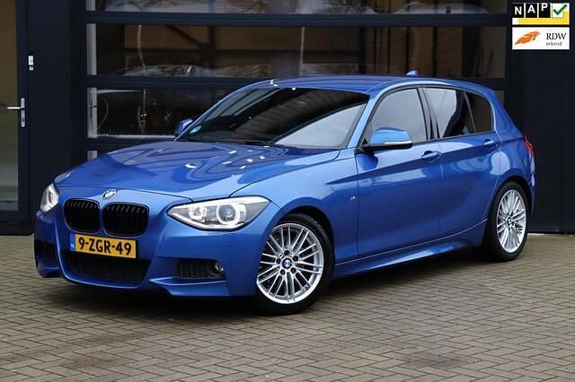 Blauw Occasion 2015 BMW 116 Executive Hatchback | € 9.495 (Eerlijke prijs) - Afbeelding 1/4
