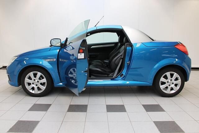 Occasion Opel Tigra Enjoy 125 PK (91 kW) 2005 Blauw Cabriolet