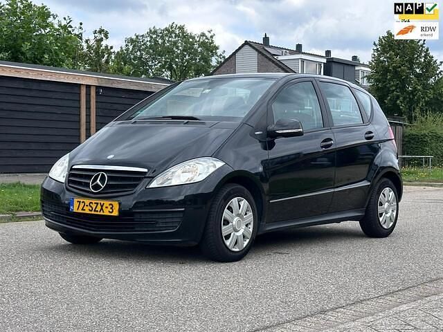 Zwart Gebruikt 2011 Mercedes A160 Business MPV | € 3.450 (Eerlijke prijs) - Afbeelding 1/4